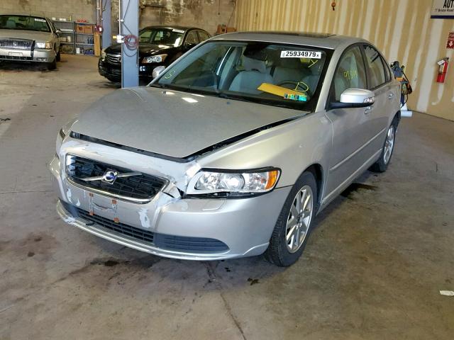 YV1MS382582388257 - 2008 VOLVO S40 2.4I SILVER photo 2