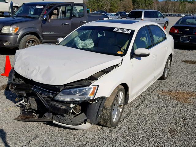 3VWLX7AJ4BM307239 - 2011 VOLKSWAGEN JETTA SEL WHITE photo 2