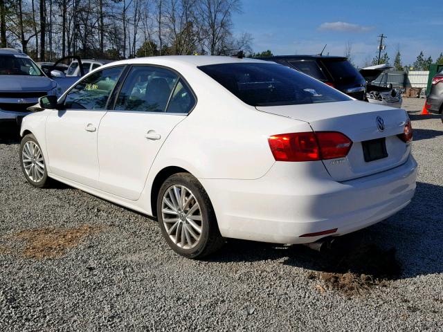 3VWLX7AJ4BM307239 - 2011 VOLKSWAGEN JETTA SEL WHITE photo 3