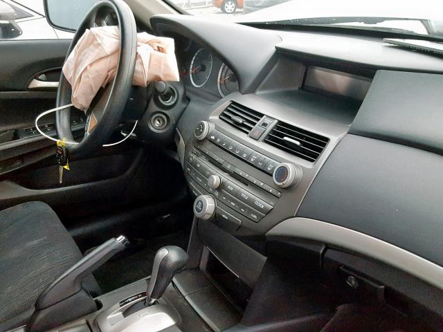 1HGCP2F41CA183536 - 2012 HONDA ACCORD LXP SILVER photo 9