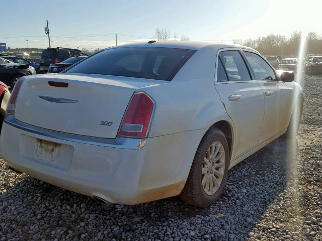 2C3CCAAG6DH627295 - 2013 CHRYSLER 300 WHITE photo 4