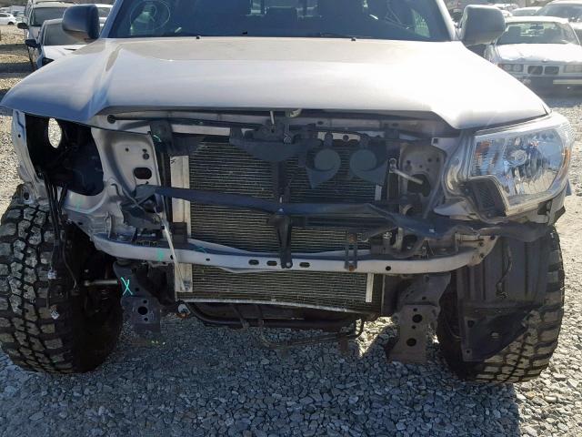 3TMLU4EN4EM145415 - 2014 TOYOTA TACOMA DOU შავი ფოტო 9