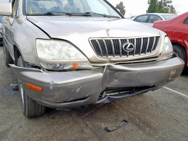 JTJGF10U420120549 - 2002 LEXUS RX 300 TAN photo 9