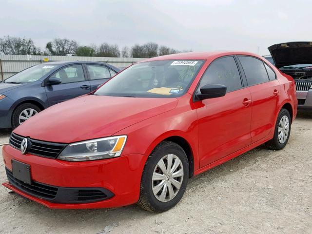 3VW2K7AJ3DM394659 - 2013 VOLKSWAGEN JETTA BASE 红色 照片 2