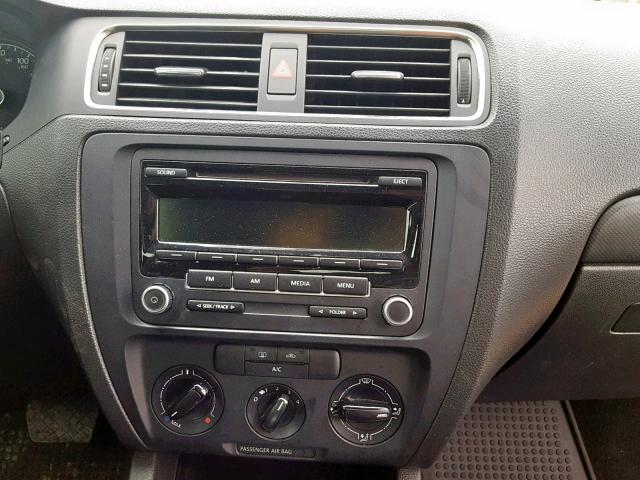 3VW2K7AJ3DM394659 - 2013 VOLKSWAGEN JETTA BASE 红色 照片 9