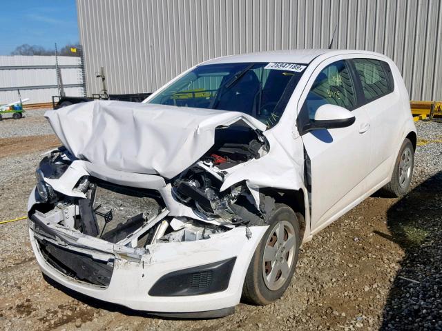 1G1JA6SH5E4195383 - 2014 CHEVROLET SONIC LS WHITE photo 2