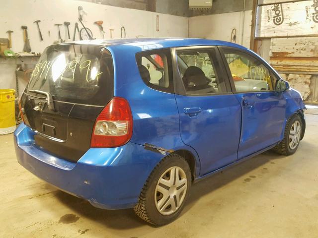 JHMGD37418S051650 - 2008 HONDA FIT BLUE photo 4