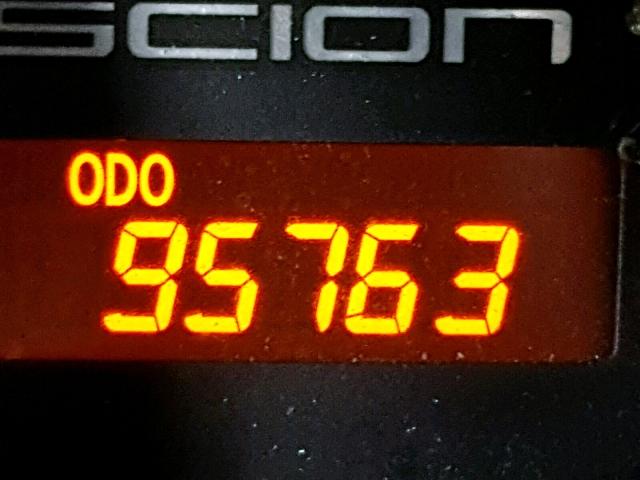 JTKJF5C71B3008112 - 2011 TOYOTA SCION TC MAROON photo 8