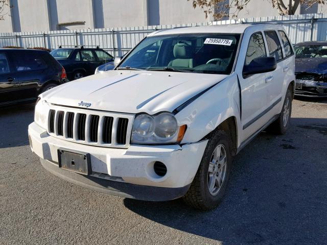 1J8GR48K57C656178 - 2007 JEEP GRAND CHER WHITE photo 2