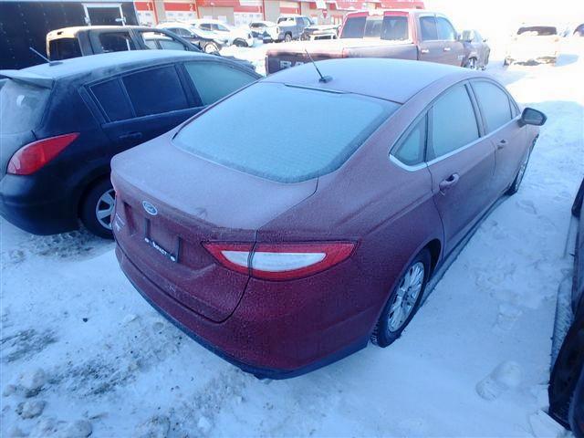 1FA6P0G75G5129184 - 2016 FORD FUSION S RED photo 4