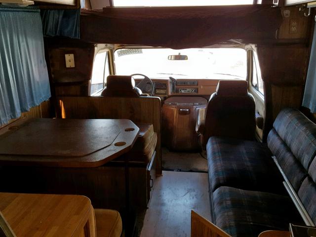 10060G171802 - 1976 WINNEBAGO MOTORHOME TAN photo 5