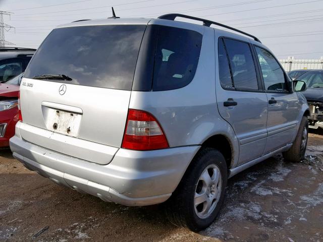 4JGAB54E73A391210 - 2003 MERCEDES-BENZ ML 320 SILVER photo 4