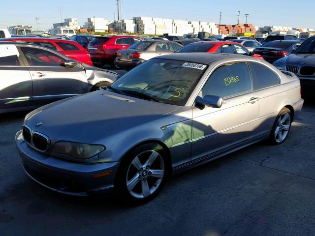 WBABV13494JT20137 - 2004 BMW 325 CI SUL SILVER photo 2