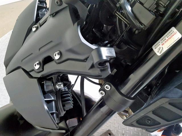 JYARN53E8JA003541 - 2018 YAMAHA MT09 BLACK photo 19