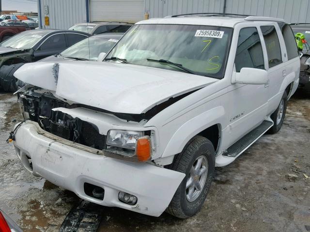 1GYEK13R1XR404876 - 1999 CADILLAC ESCALADE WHITE photo 2