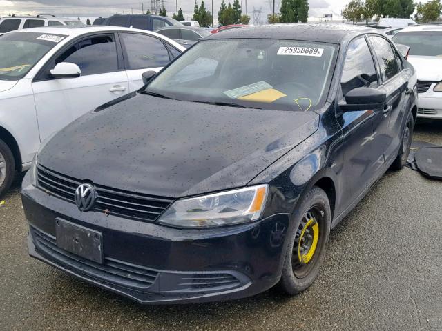 3VW2K7AJ4EM357170 - 2014 VOLKSWAGEN JETTA BASE BLACK photo 2