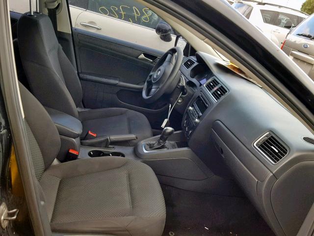 3VW2K7AJ4EM357170 - 2014 VOLKSWAGEN JETTA BASE BLACK photo 5