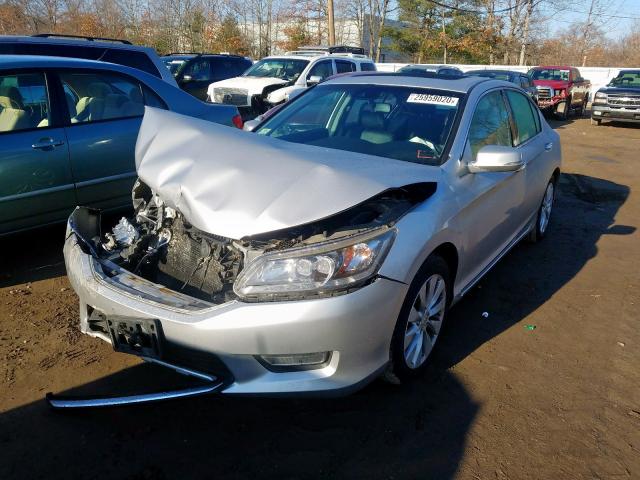 1HGCR3F94DA026063 - 2013 HONDA ACCORD TOURING  photo 2