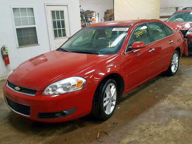 2G1WU583389282090 - 2008 CHEVROLET IMPALA LTZ RED photo 2