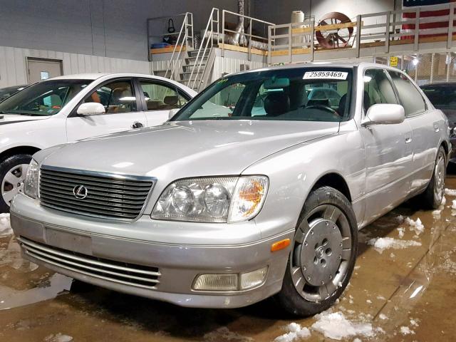 JT8BH28F5X0154962 - 1999 LEXUS LS 400 SILVER photo 2