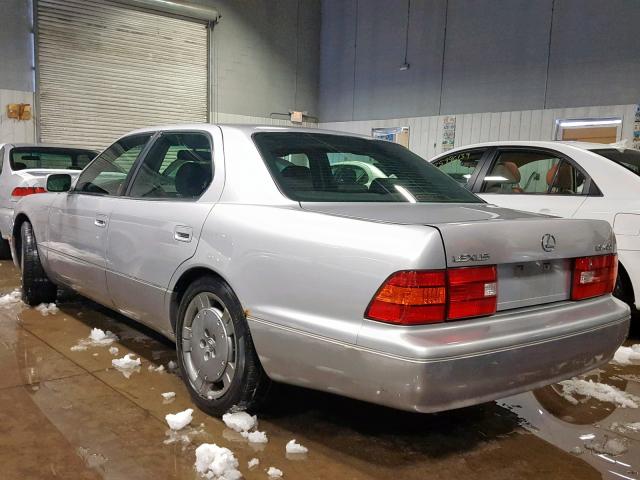 JT8BH28F5X0154962 - 1999 LEXUS LS 400 SILVER photo 3