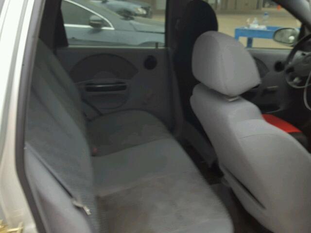 KL1TD62605B449249 - 2005 CHEVROLET AVEO BASE 灰色 照片 6