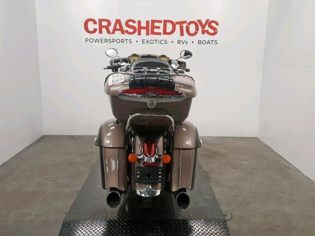 56KTRAAAXJ3368096 - 2018 INDIAN MOTORCYCLE CO. ROADMASTER BROWN photo 4