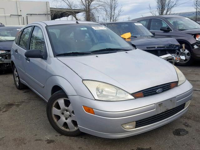 3FAHP37352R200221 - 2002 FORD FOCUS ZX5 SILVER photo 1