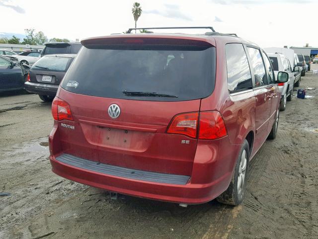 2V4RW3DG1BR669911 - 2011 VOLKSWAGEN ROUTAN SE RED photo 4