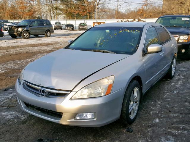 1HGCM66304A048136 - 2004 HONDA ACCORD LX SILVER photo 2