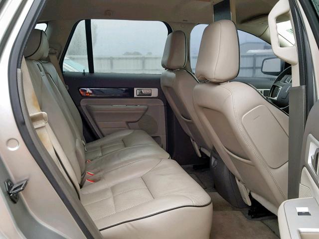 2LMDU68C58BJ22404 - 2008 LINCOLN MKX GRAY photo 6