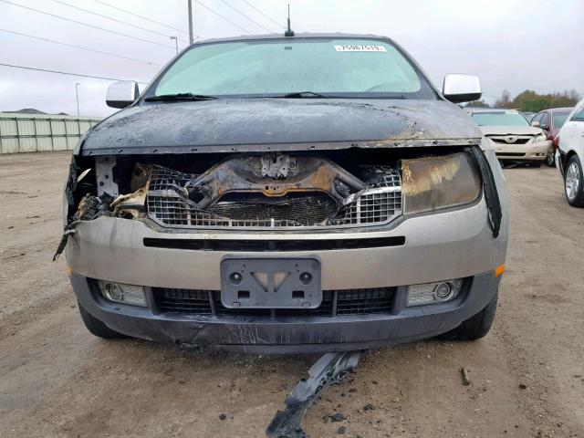 2LMDU68C58BJ22404 - 2008 LINCOLN MKX GRAY photo 9