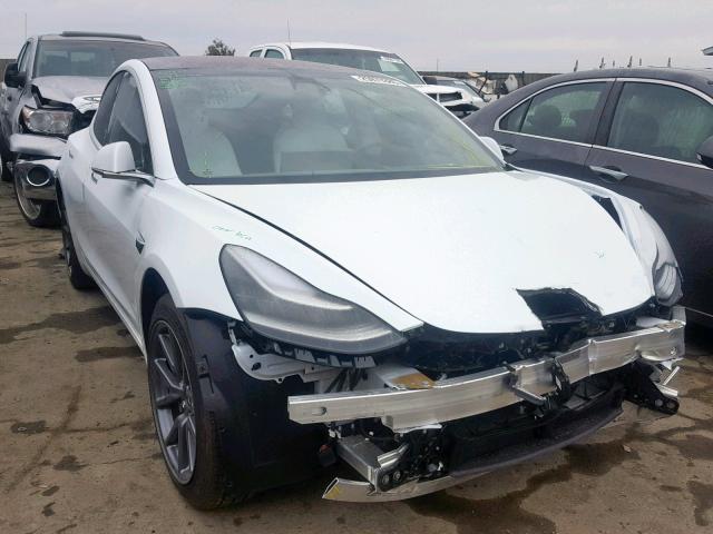 5YJ3E1EB1JF099994 - 2018 TESLA MODEL 3 WHITE photo 1