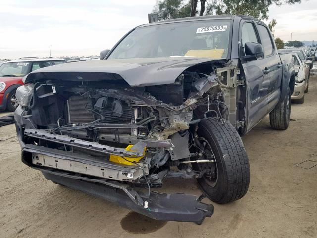 5TFAZ5CN0HX037941 - 2017 TOYOTA TACOMA DOU GRAY photo 2