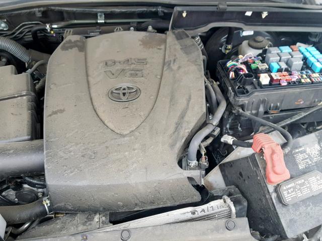 5TFAZ5CN0HX037941 - 2017 TOYOTA TACOMA DOU GRAY photo 7
