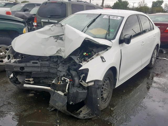 3VW2K7AJ5EM321648 - 2014 VOLKSWAGEN JETTA BASE WHITE photo 2
