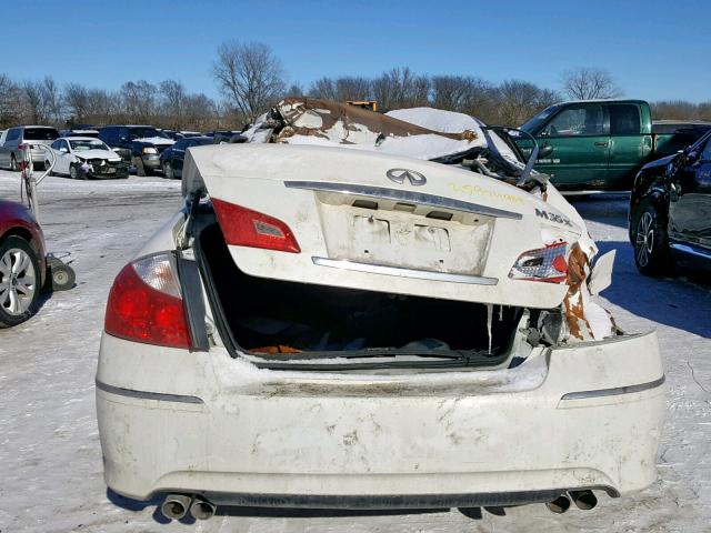 JNKCY01F39M851500 - 2009 INFINITI M35 BASE WHITE photo 9