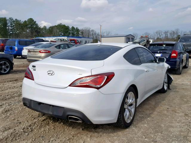 KMHHU6KJ6FU123508 - 2015 HYUNDAI GENESIS CO WHITE photo 4