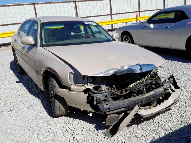 1LNHM83W5YY940115 - 2000 LINCOLN TOWN CAR C TAN photo 1