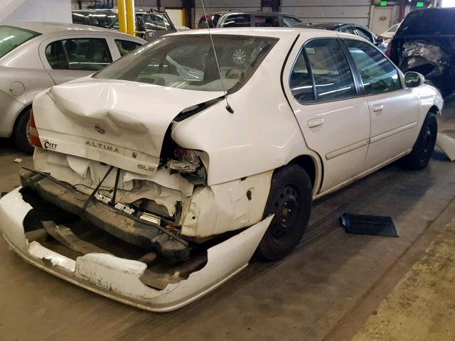 1N4DL01D7XC148221 - 1999 NISSAN ALTIMA XE WHITE photo 4