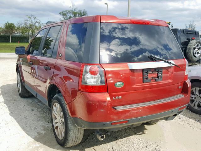 SALFP24N38H049478 - 2008 LAND ROVER LR2 SE RED photo 3