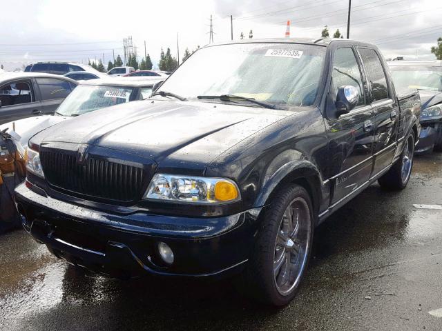 5LTEW05A62KJ02428 - 2002 LINCOLN BLACKWOOD BLACK photo 2