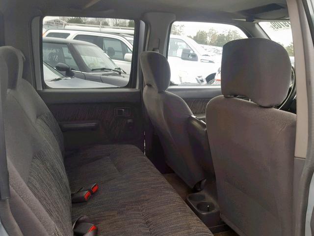 1N6ED27Y7YC355675 - 2000 NISSAN FRONTIER C GRAY photo 6