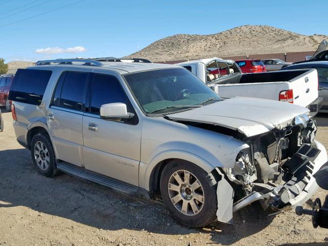 5LMFU27516LJ13659 - 2006 LINCOLN NAVIGATOR SILVER photo 1