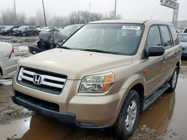 5FNYF28136B009490 - 2006 HONDA PILOT LX TAN photo 2