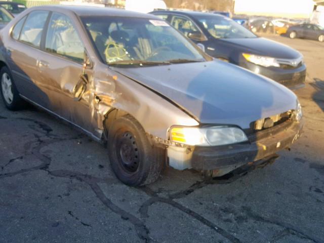 1N4DL01D11C230369 - 2001 NISSAN ALTIMA XE TAN photo 9