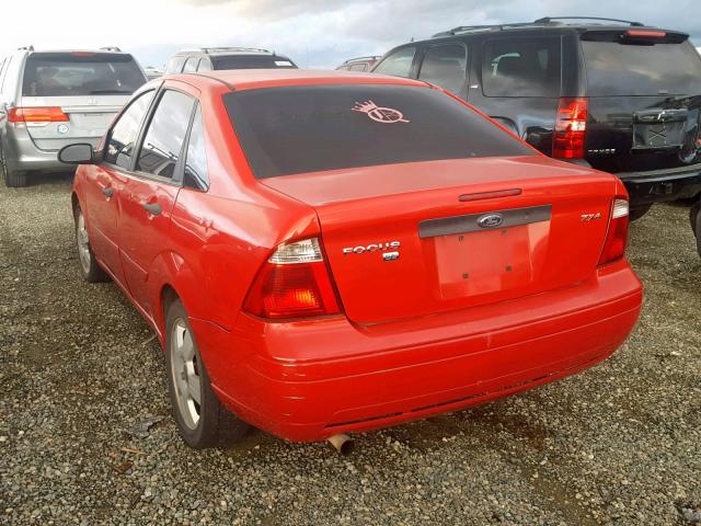 1FAFP34N26W208079 - 2006 FORD FOCUS ZX4 RED photo 3