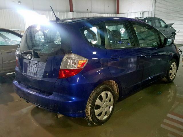 JHMGE8H22AC019863 - 2010 HONDA FIT BLUE photo 4