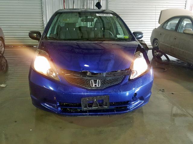 JHMGE8H22AC019863 - 2010 HONDA FIT BLUE photo 9