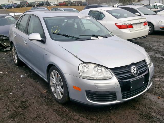 3VWRA7AJ9AM061542 - 2010 VOLKSWAGEN JETTA WOLF SILVER photo 1